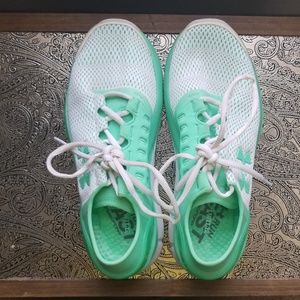 Under Armour Speedform- Womens 7.5